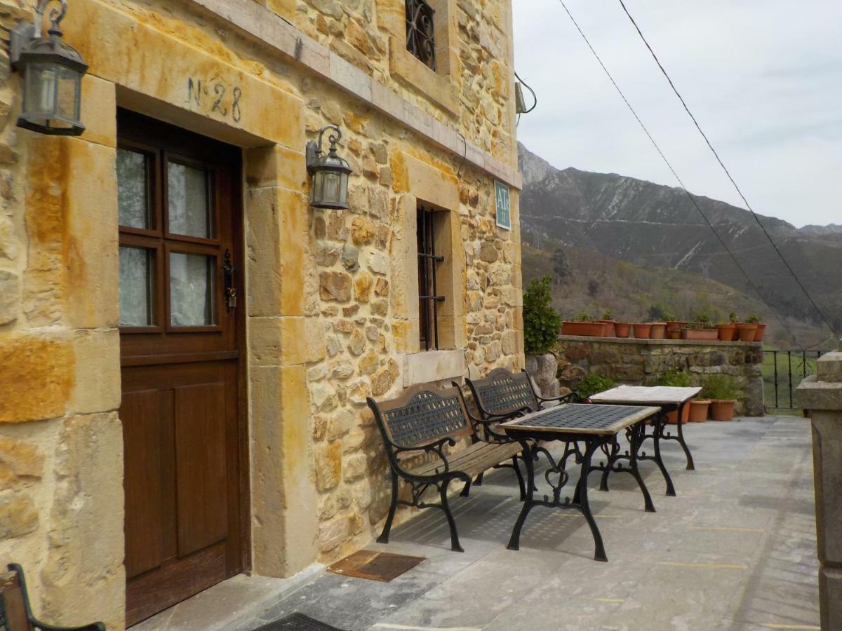 Apartamentos Rurales La Husteriza Ruenes المظهر الخارجي الصورة